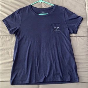 Large vineyard vines navy blue shirt